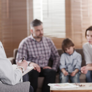 Terapia Familiar: Reconstruyendo Lazos y Fortaleciendo Relaciones
